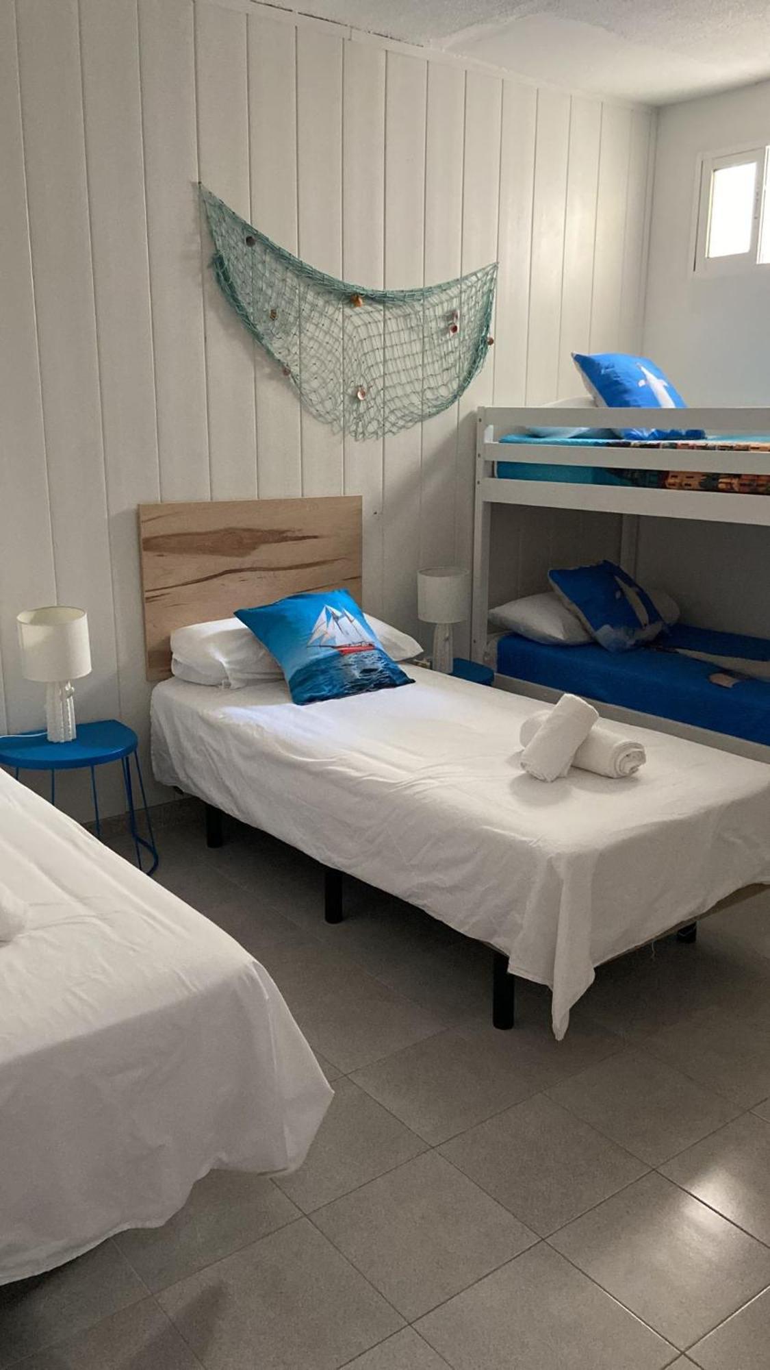 Agueita Surf Lodge ลาสปัลมาส เด กรานคานาเรีย ภายนอก รูปภาพ